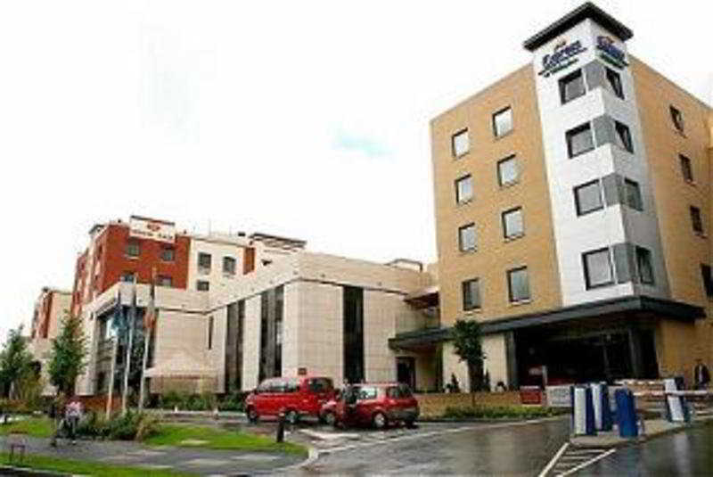 Holiday Inn Express Dublin-Airport, An Ihg Hotel Santry Exterior foto